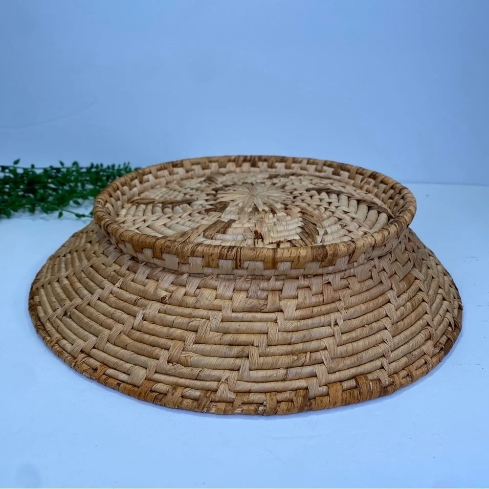 Vintage Woven Natural Material Basket on Pedestal Base Pinwheel Design Inside